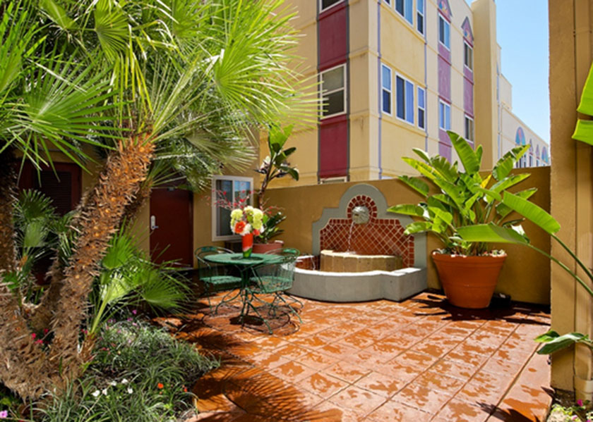 West Park Inn